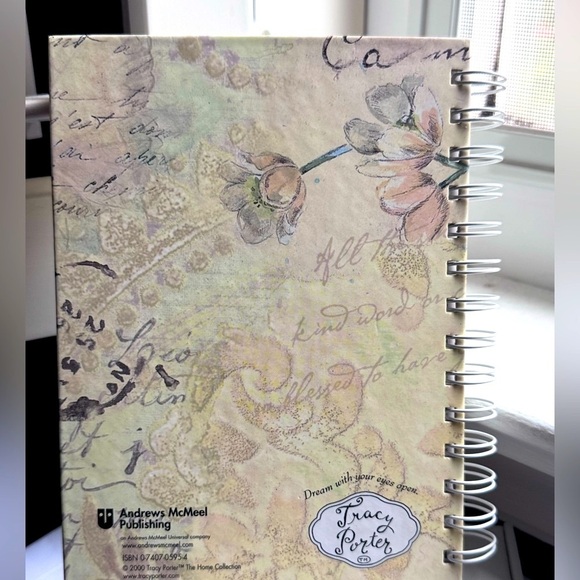 📔 Stylish and Vintage Tracy Porter Wedding Journal for the new Bride - Picture 12 of 14